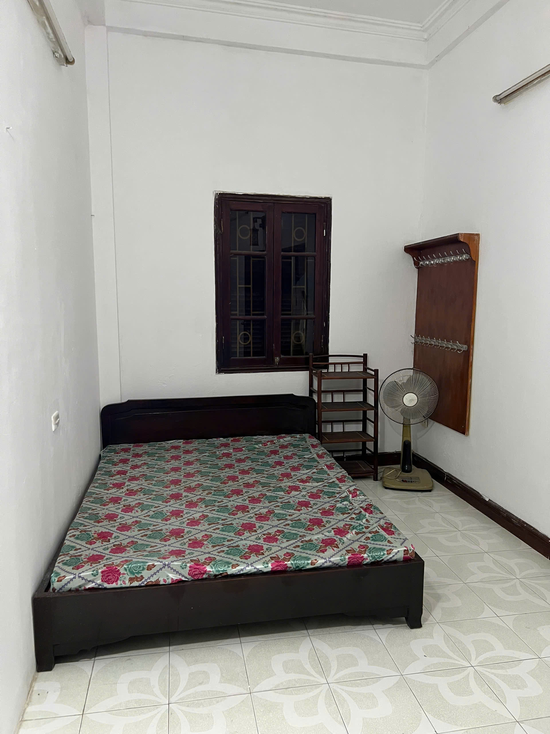Cho thuê nhà nguyên căn ngõ 128C Đại La, 40m2x3 tầng, 03 ngủ ở gia đình, nhóm chỉ 9tr5 - Ảnh 3